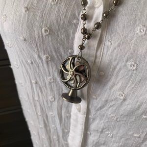 Vintage style fan pendant and beaded chain